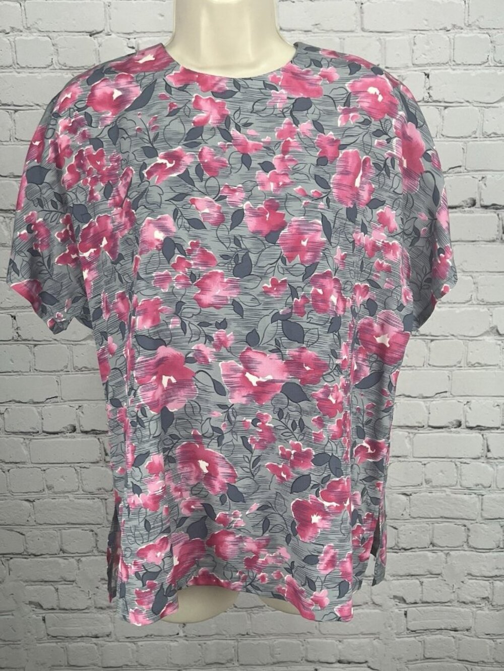 VTG Country Sophisticates by Pendleton Grey Pink Floral Short Sleeve Blouse 12